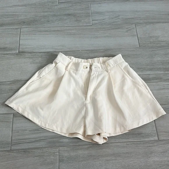 Cream Shorts Bermudas Skorts High Waist / Size S - Picture 10 of 14
